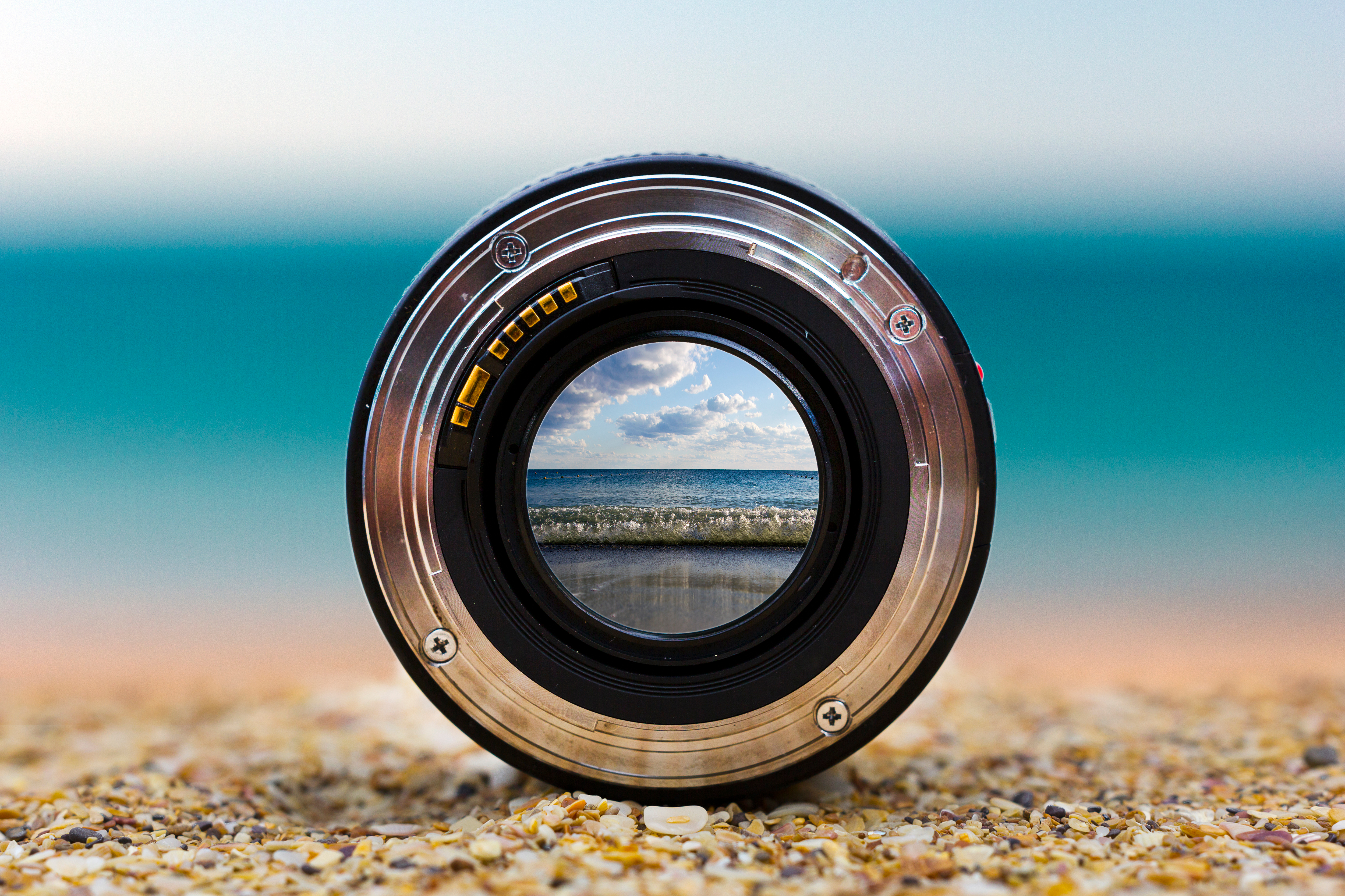 ViewOfTheSeaSurfThroughAPhotographicLensLying Coachvirtus